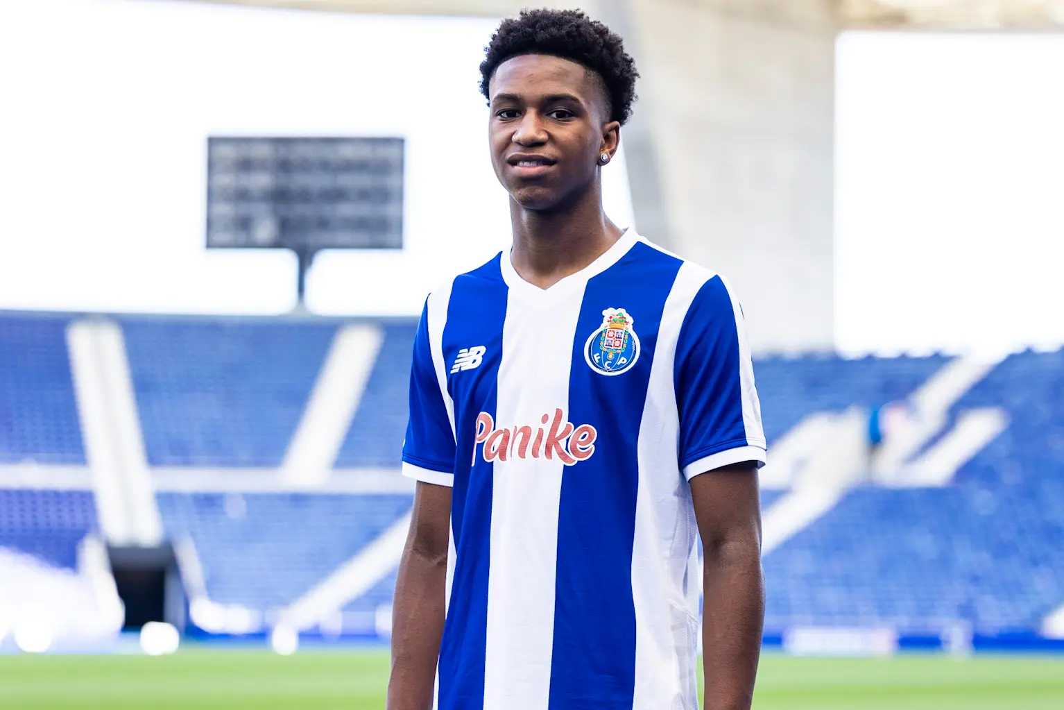 FC Porto: reforço para os sub-19 chega do Torreense
